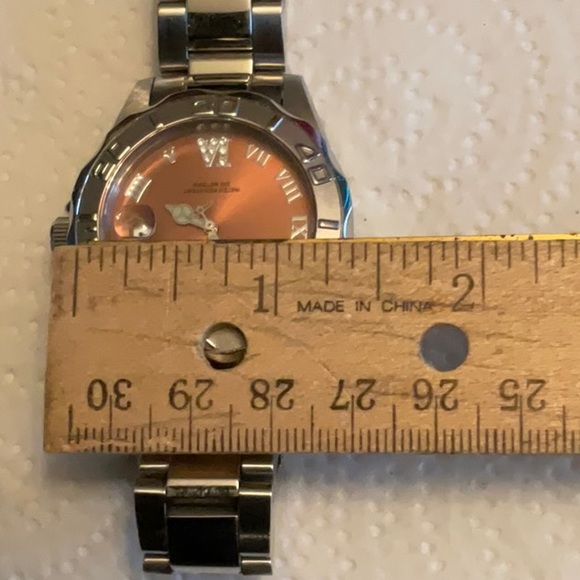 Genuine INVICTA stainless steel watch with date window and second hand - Picture 6 of 6
